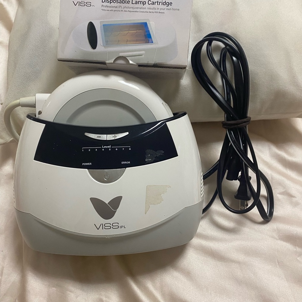IPL Hair Removal Device - White and Black